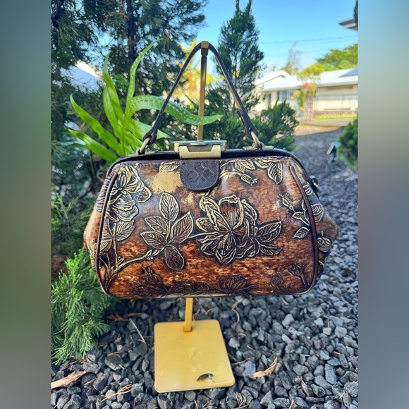 Patricia Nash Handbags - Patricia Nash Vintage Tooled Leather Doctor Bag Burnished Floral Frame Satchel